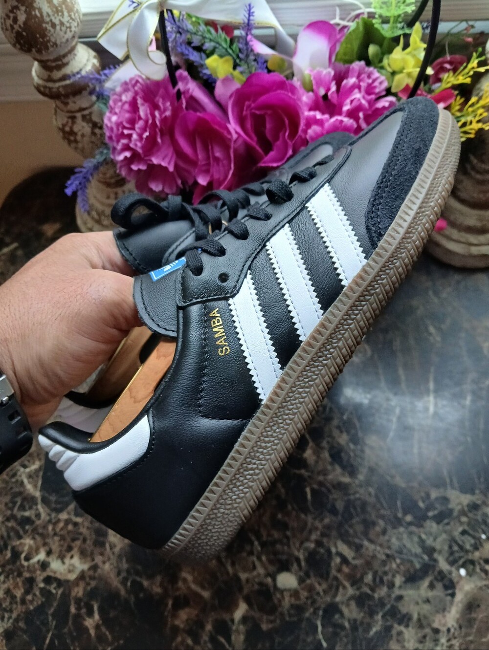 Adidas Samba OG Athletic/Lifestyle Soccer ShoesSize 4 Youth/5.5 Women